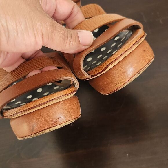 Marc By Marc Jacobs Strappy Platform Tan Sandals Size 6.5 - Picture 4 of 9